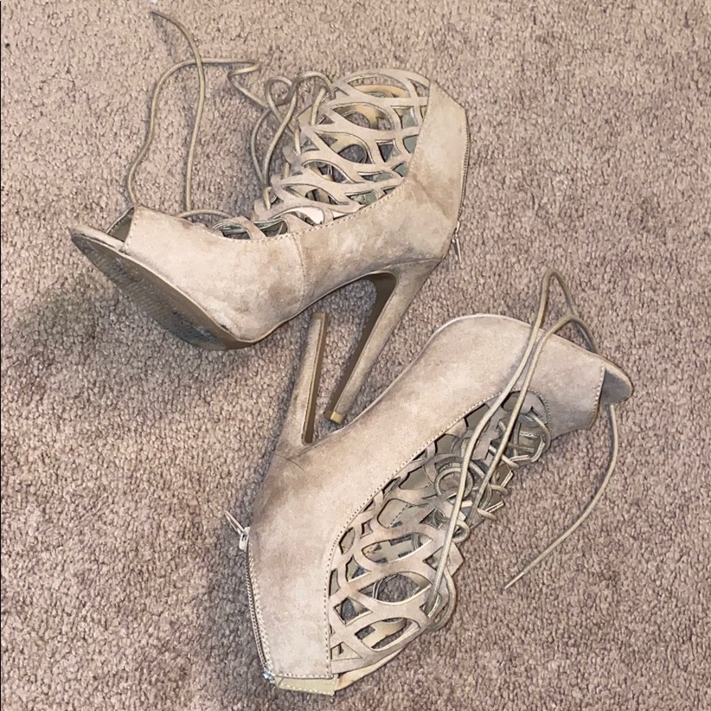 Women’s Laced High Heel
